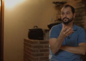 Foto de um homem de barba.