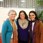 Foto ilustrando três mulheres e uma senhora.